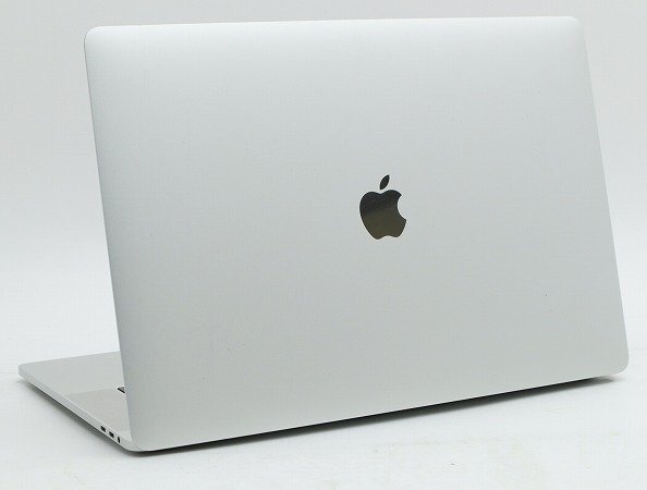 【1円スタート】Apple MacBook Pro 15インチ 2018 シルバー 2880x1800 A1990 EMC3215 ロジックボード欠品_画像3