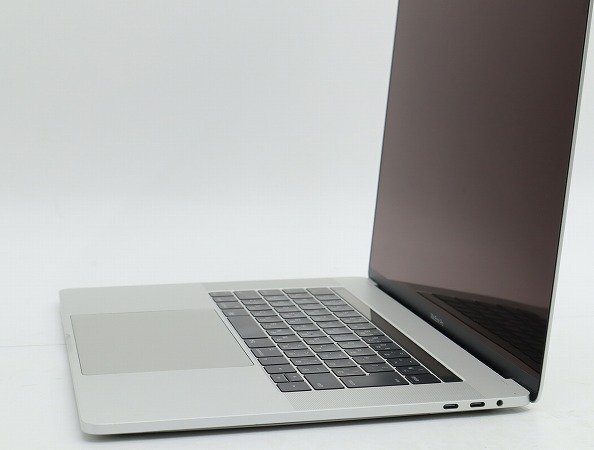【1円スタート】Apple MacBook Pro 15インチ 2016 シルバー 2880x1800 A1707 EMC3072 ロジックボード欠品の画像4
