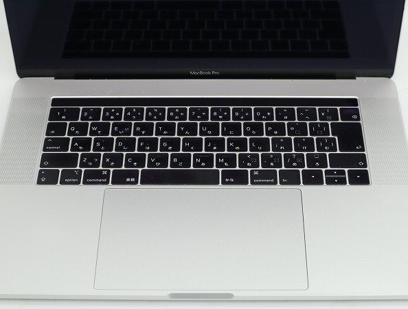 【1円スタート】Apple MacBook Pro 15インチ 2018 シルバー 2880x1800 A1990 EMC3215 ロジックボード欠品_画像2
