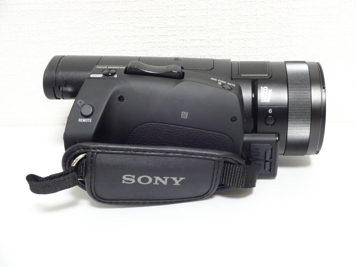 SONY FDR-AX700の画像2