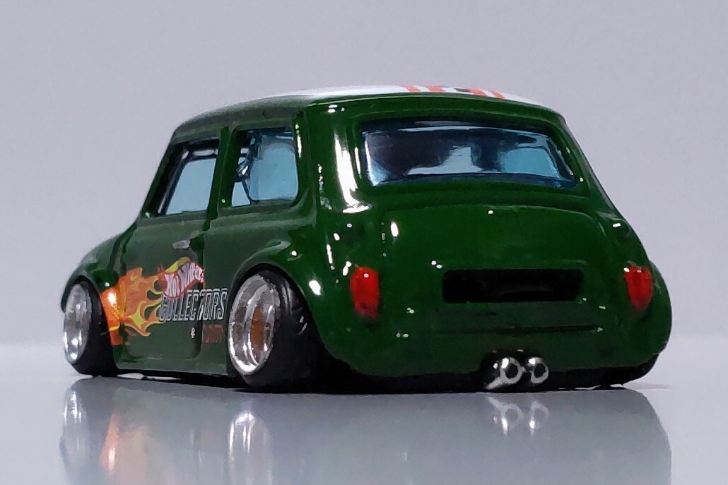 絶版 希少 レア ミニ クーパー 改 モーリス ローバー 深リム SSR シャコタン ツライチ カスタム 改造 旧車 イギリス ローダウン (1/64)_画像9