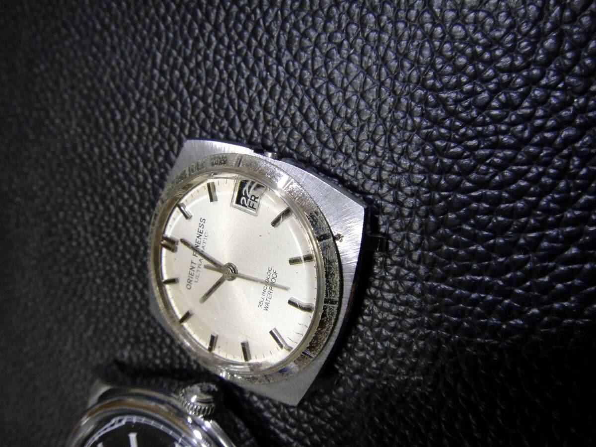 ☆ ORIENT Automatic 22JEWELS ☆ ORIENT FINENESS ULTRAMATIC 35JEWELS / リューズなし/ジャンク。 ◇ まとめて２個【中古品】_画像8