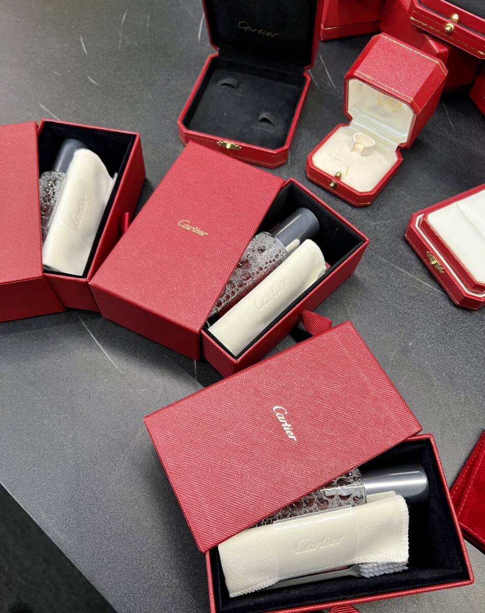 ☆カルティエ Cartier ☆ 空箱 BOX ジュエリーケース 箱 ボックス 指輪 ネックレス 修理袋 クリーナー 付属品の画像4