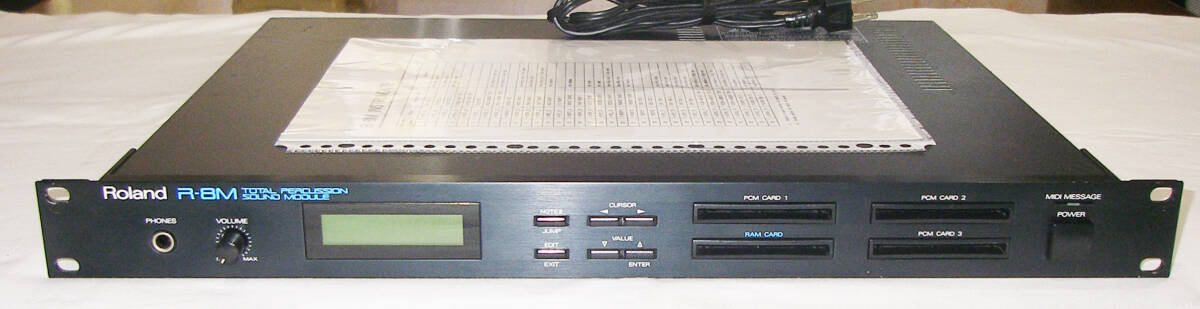 *Roland R-8M TOTAL PERCUSSION SOUND MODULE*OK!!*MADE in JAPAN*