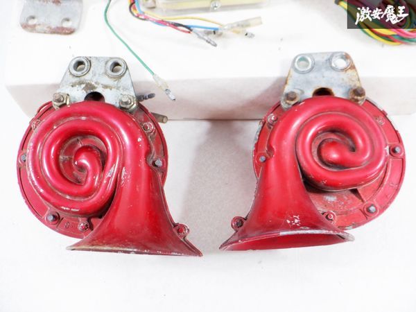  распродажа * снят с производства товар * подлинная вещь *MITSUBA Mitsuba Transistor Horn 24V транзистор звуковой сигнал Claxon электронный звуковой сигнал eko - звуковой сигнал полки C11