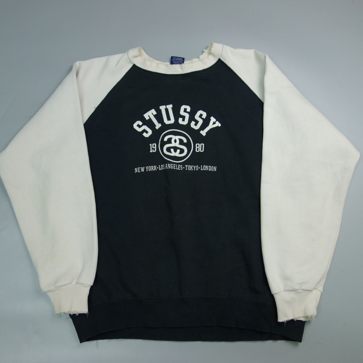 90s 00s STUSSY ステューシー USA製 紺タグ カレッジロゴプリントバイカラー ラグランスリーブスウェット L メンズの画像1