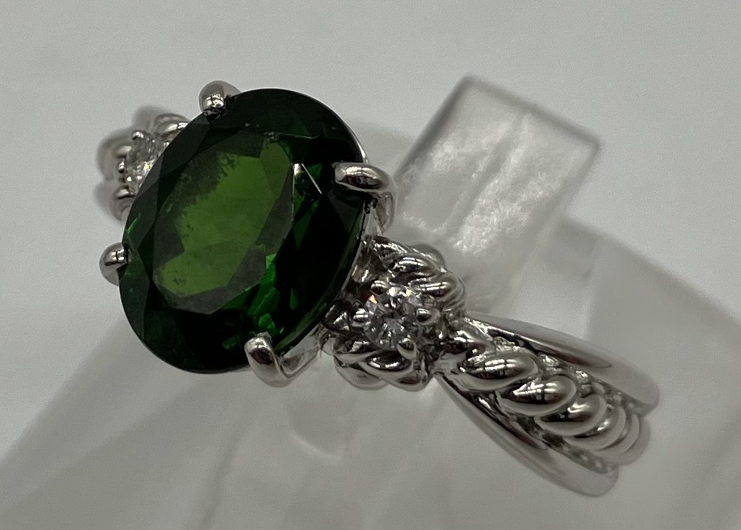 【値下げ】 【簡易鑑別書付】Pt900 プラチナ 指輪 リング 7.4g 11.5号 0.05ct ダイヤ クロムダイオプサイド その他