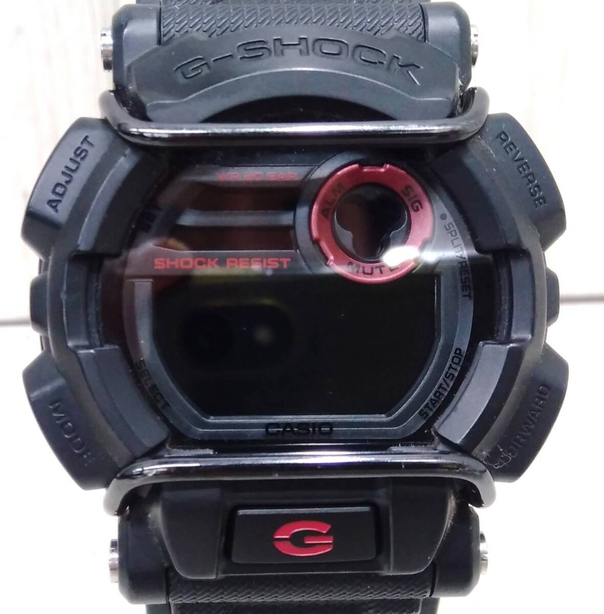 ジャンク CASIO カシオ G-SHOCK GD-400 プロテクター 黒 クォーツ 腕時計の画像1