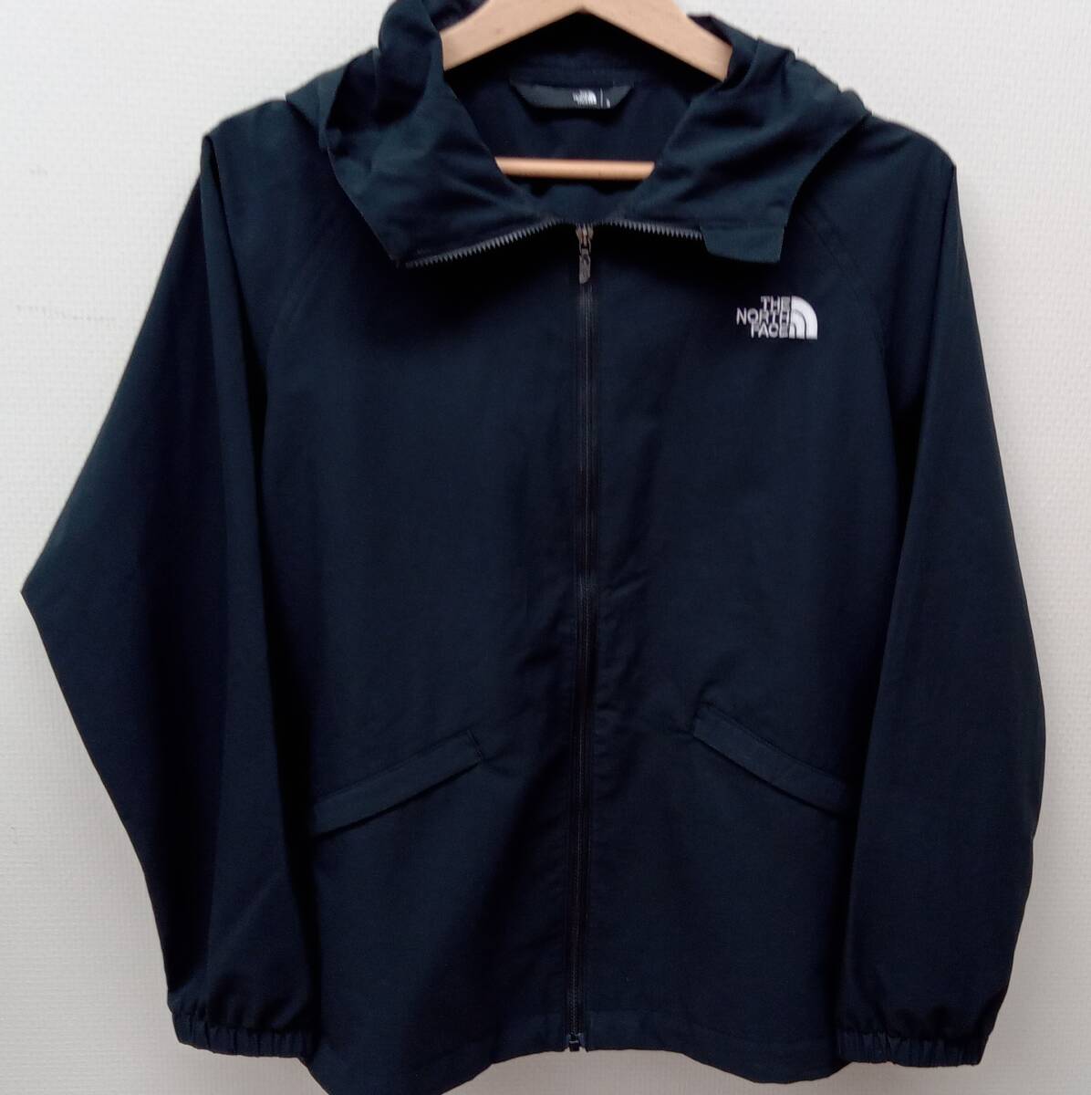 THE NORTH FACE ザ、ノースフェイス /TNF Be Free Jacket TNF ビーフリージャケット/NPW22132 /レディースマウンテンパーカー/Sサイズ/_画像1