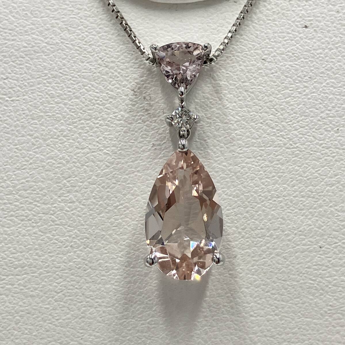 人気 K18WG ダイヤ 3.57ct ネックレス カラーストーン その他