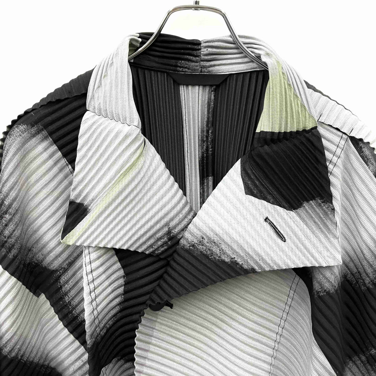 Bibian 比比昂- HOMME PLISSE ISSEY MIYAKE オムプリッセ Bibian 比比昂- HOMME PLISSE ISSEY MIYAKE オムプリッセ
