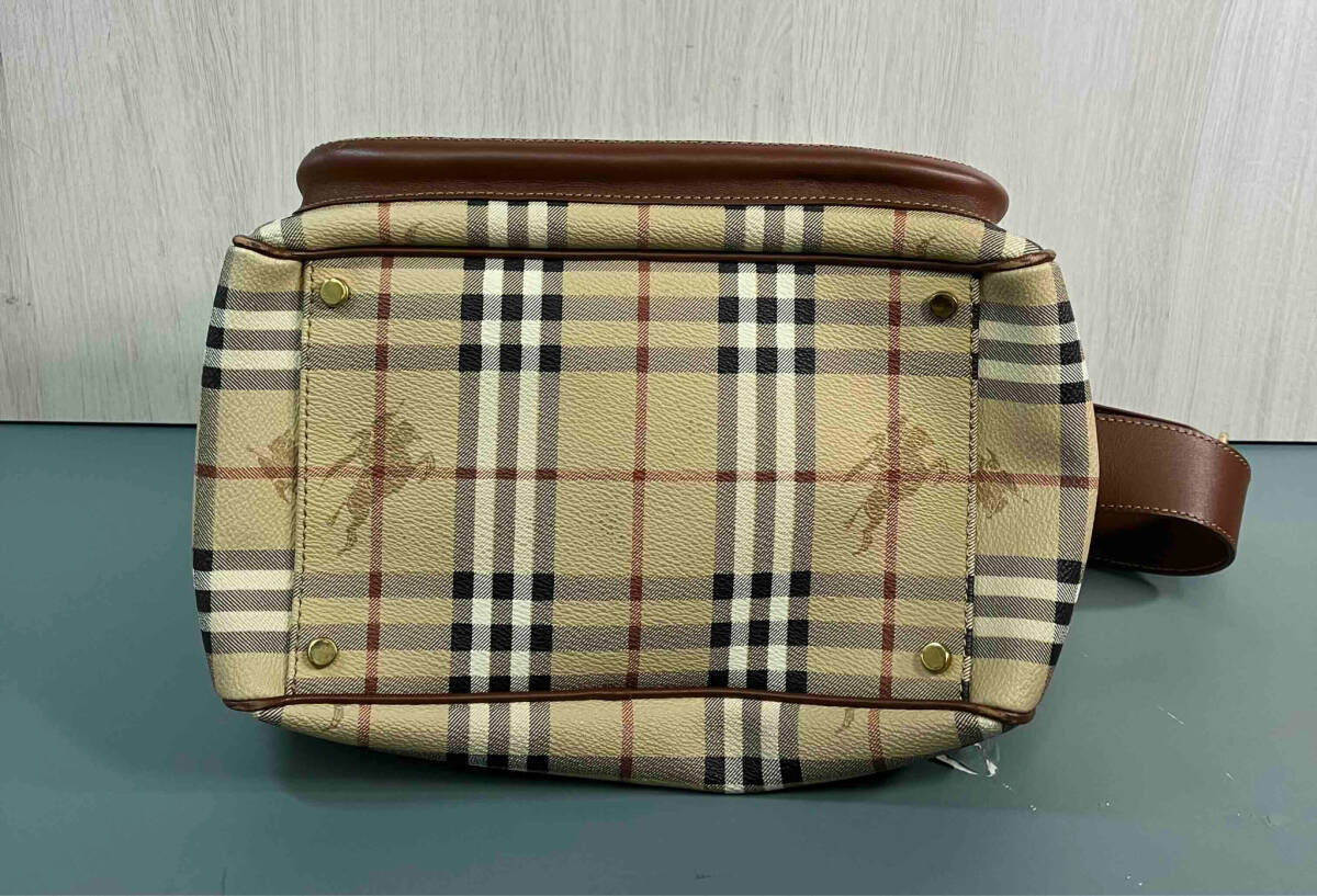 BURBERRY London /バーバリー ロンドン/ショルダーバッグ/ノバチェック /シャドーホース /カメラバッグ_画像4