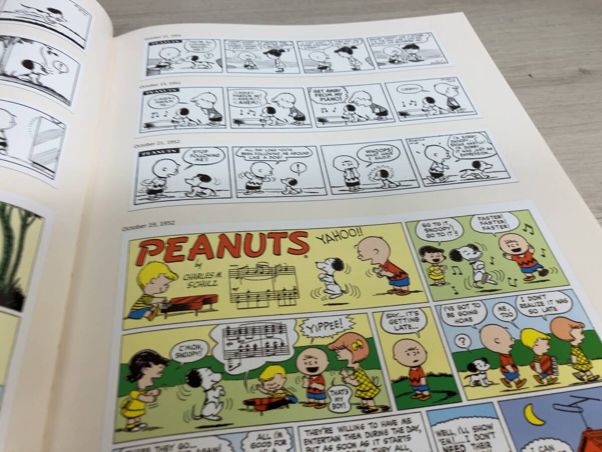 【洋書】Celebrating Snoopy by Charles M.Schulz【スヌーピー 漫画】ハードカバー ケース入り Andrews McMeelの画像8