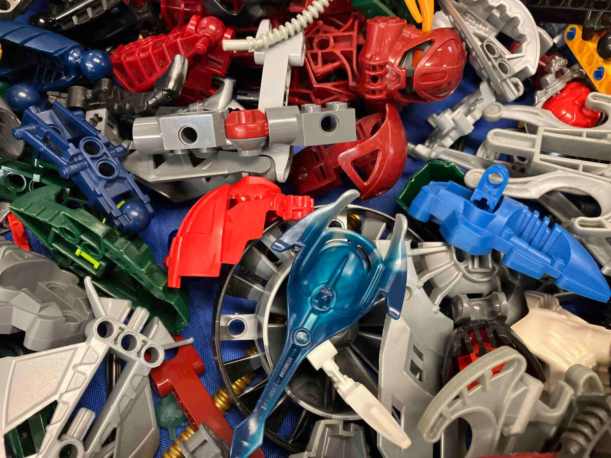 LEGO レゴ バイオニクル系 バラバラ パーツ 大量 5kg以上 まとめ売り ※BIONICLE ヒーローファクトリー ロボット マスク パーツ取りにもの画像10