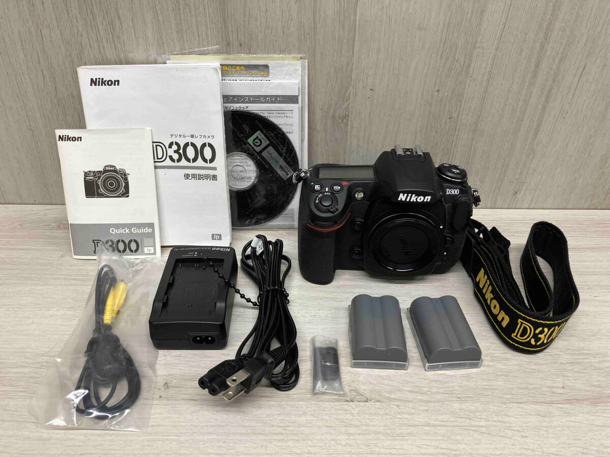 Nikon D300 ボディ デジタル一眼レフカメラ 予備バッテリー2個付