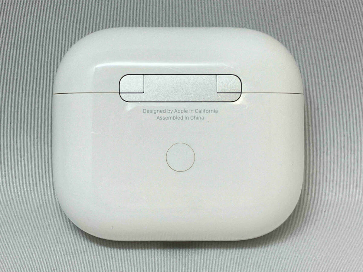 Apple AirPods MME73J/A (第3世代) MagSafe充電ケース イヤホン(18-01-07)の画像7