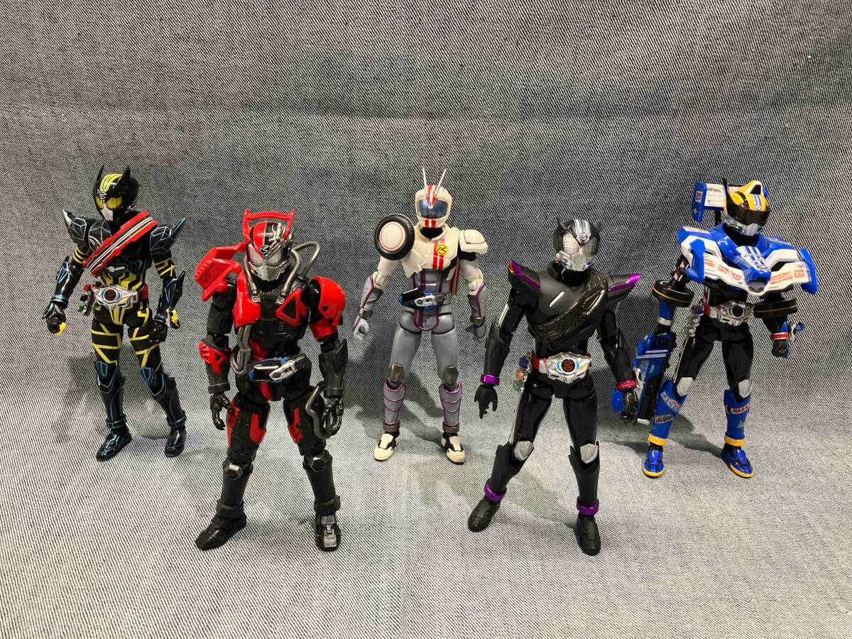 バンダイ S.H.フィギュアーツ 仮面ライダー 鎧武 バロン 龍玄 斬月/仮面ライダードライブ マッハ チェイサー 他 まとめ売り(ゆ22-02-04)の画像3