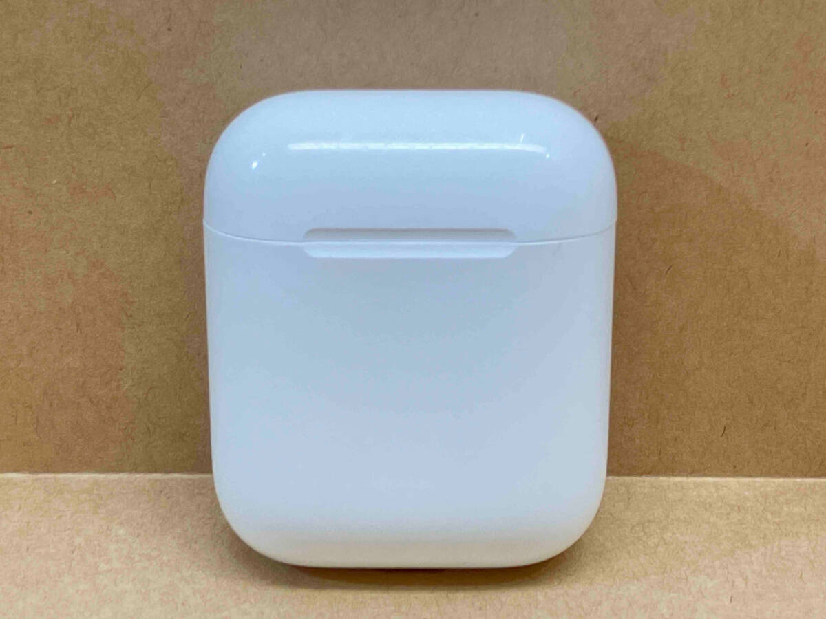 Apple アップル AirPods with Charging Case MV7N2J/A ワイヤレスイヤホン_画像7