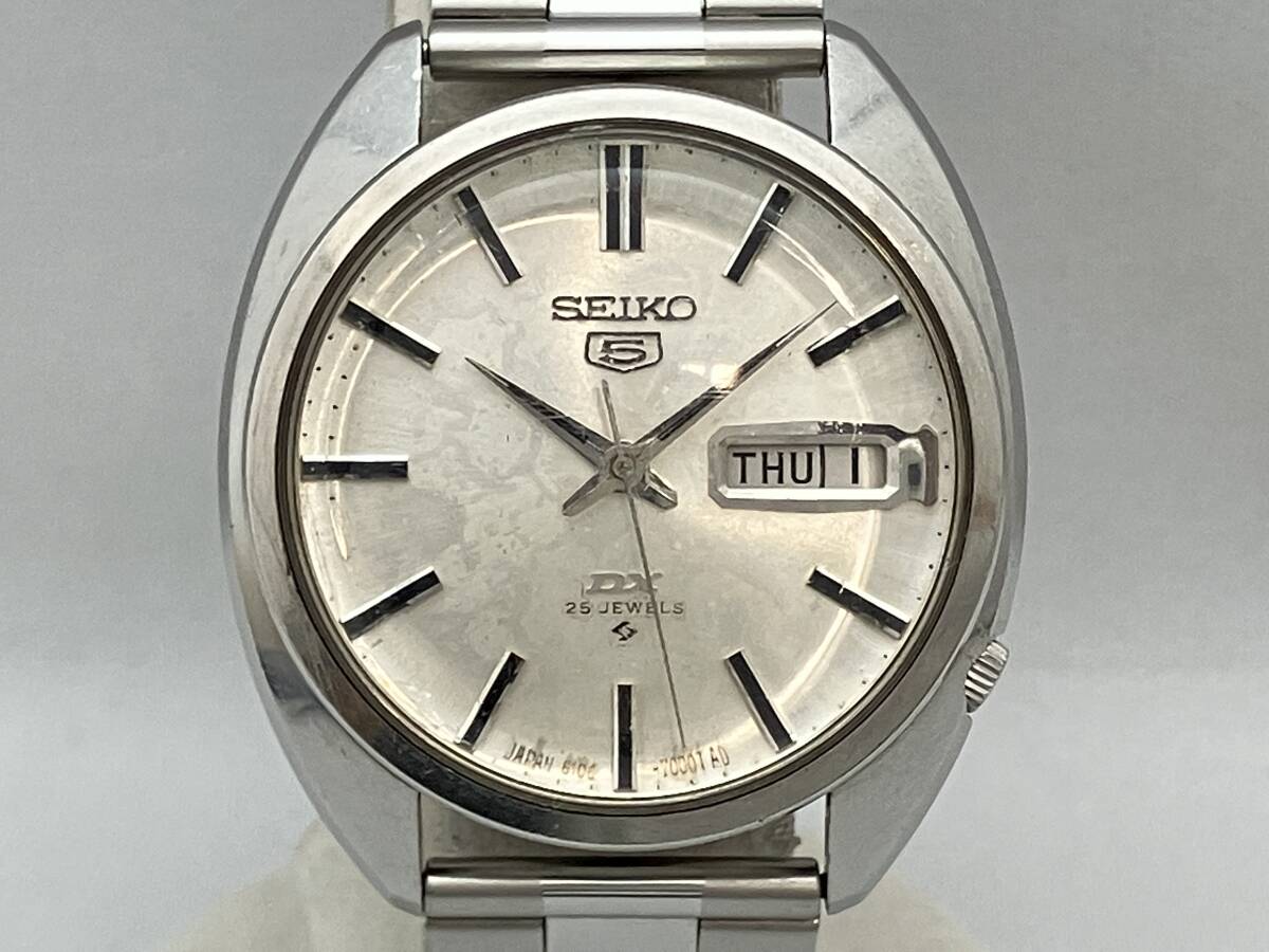 ジャンク SEIKO SEIKO5 DX 6106-7000 25石 自動巻き デイデイト 精度低下 文字盤腐食 稼働品_画像1