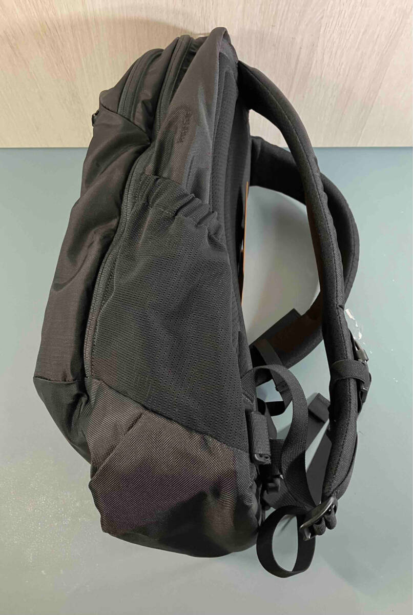 ARC’TERYX /アークテリクス/Mantis 26L BLACK DAYPACK/マンティス/7715-111327-10/17 リュックの画像3