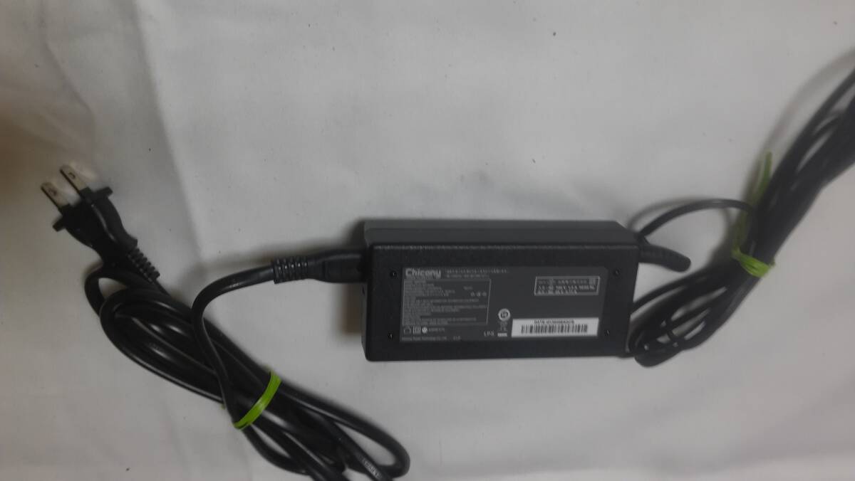 ●Chicony AC ADAPTER A16-065N1A _画像1