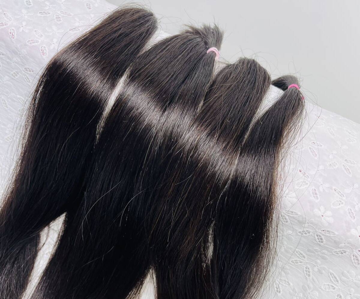 自然な黒髪の髪束⑤ 日本人女性ロング70㎝　ストレートヘア