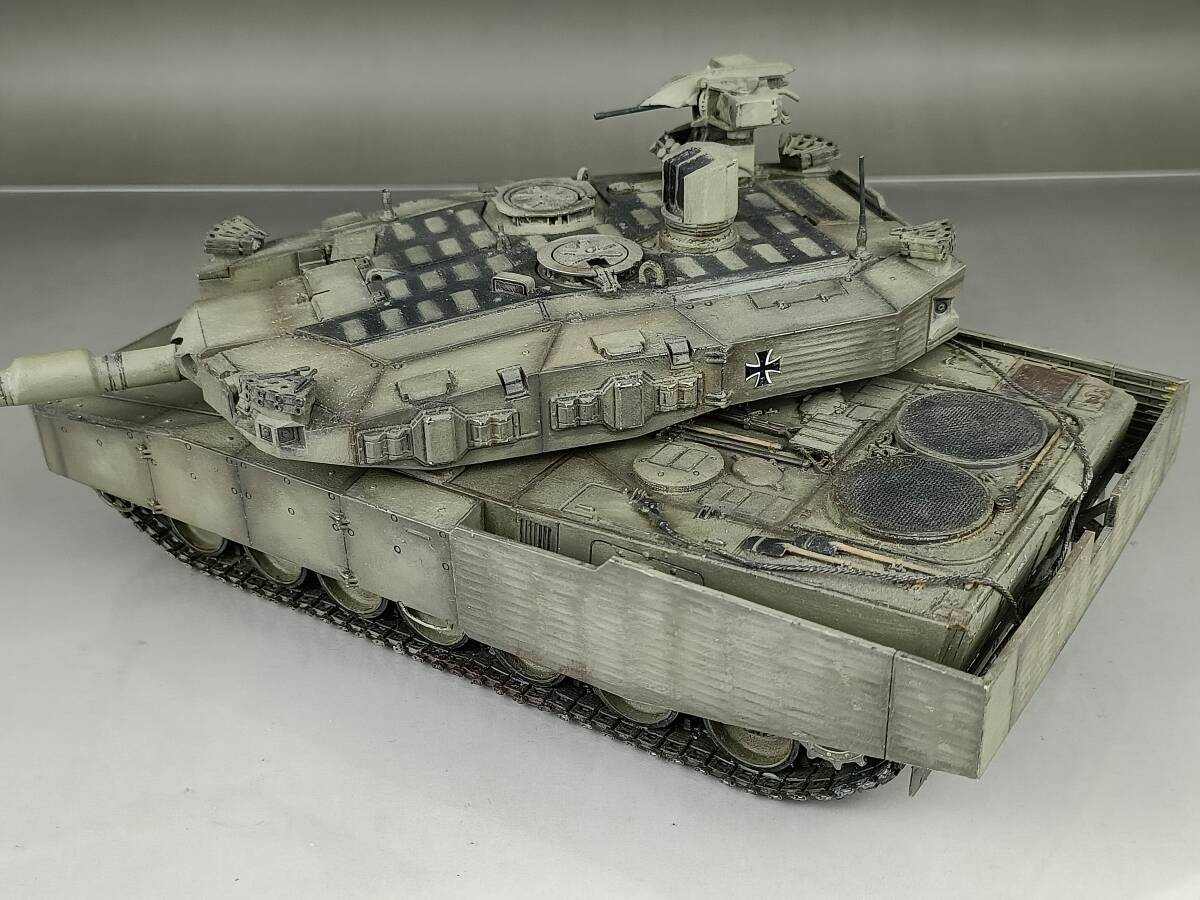 Tiger model 1/35 Germany re Opal toⅡRevolutionⅡ MPT construction painted final product 