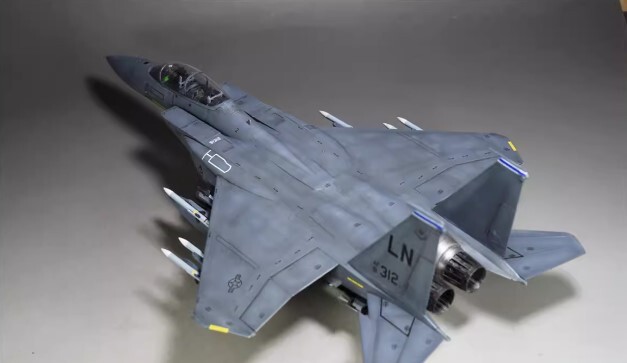 1/48 アメリカ空軍 F-15E 組立塗装済完成品_画像8