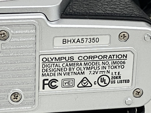 OLYMPUS OM-D E-M10III ボディ ミラーレス 一眼 14-42mm 40-150mm ダブル ズーム レンズ キット カメラ 中古 訳あり K8721423の画像3