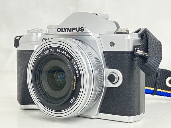 OLYMPUS OM-D E-M10III ボディ ミラーレス 一眼 14-42mm 40-150mm ダブル ズーム レンズ キット カメラ 中古 訳あり K8721423の画像1