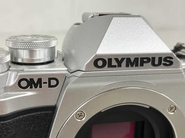 OLYMPUS OM-D E-M10III ボディ ミラーレス 一眼 14-42mm 40-150mm ダブル ズーム レンズ キット カメラ 中古 訳あり K8721423の画像4