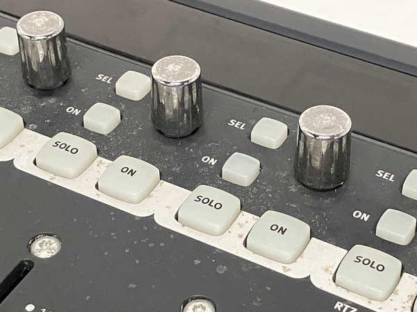 AVID Artist Mix DAWコントローラー オーディオ 音響機材 ジャンク F8649324の画像6