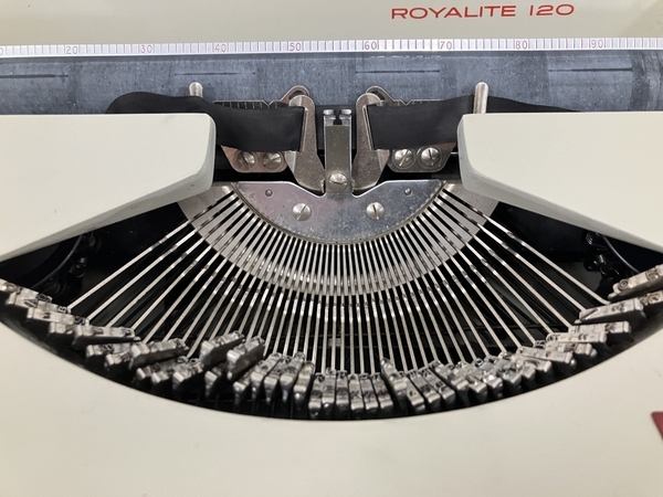 ROYAL ROYALITE 120 typewriter McBEE company Vintage Junk O8766489