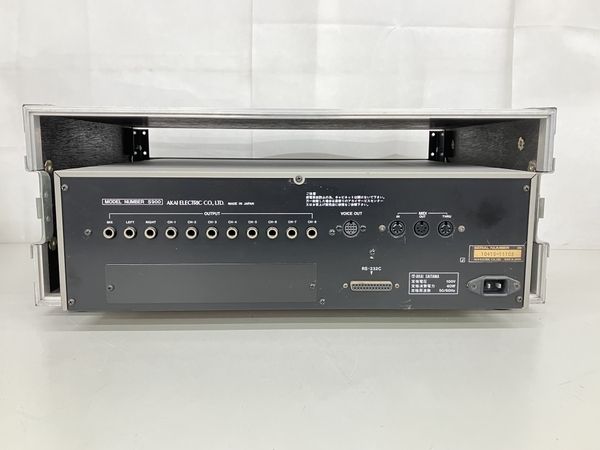 AKAI アカイ S900 MIDI サンプラー 音響 オーディオ ケース付き 音響機材 ジャンク K8794705_画像6