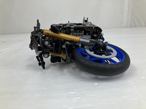 【動作保証】 LEGO テクニック ヤマハ MT-10 SP 42159 組み立て・ステッカー貼り付け済 レゴ バイク 中古 O8806773の画像7