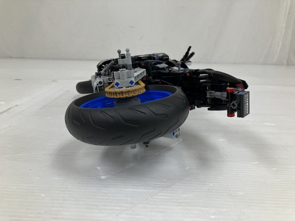 【動作保証】 LEGO テクニック ヤマハ MT-10 SP 42159 組み立て・ステッカー貼り付け済 レゴ バイク 中古 O8806773の画像8