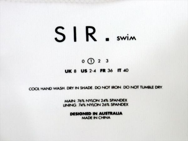 PY3-222◇//SIR.♪水玉模様*爽やかなホワイト♪つるさら*Lサイズ♪ワンショルダースイムウエア※一番安価な送料はゆうパケットなら210円♪_画像5