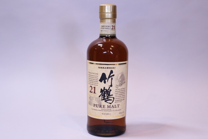 p-1916 未開栓古酒 NIKKA PURE MALT WHISKY ニッカ ピュアモルト ウイスキー 竹鶴 21年 700mLの画像2