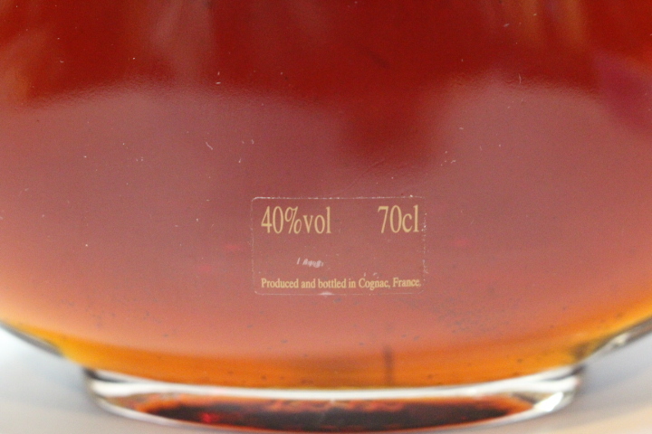 p-1931　未開栓古酒　Hennessy EXTRA BAGNOLET ヘネシー エクストラ バニョレ 700mL_画像5