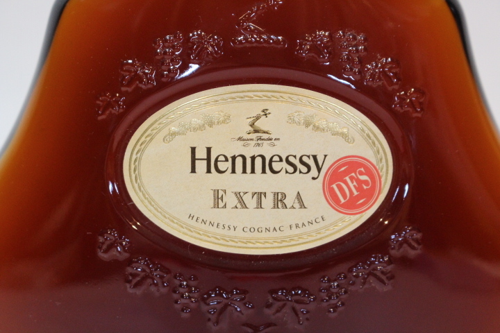 p-1931 未開栓古酒 Hennessy EXTRA BAGNOLET ヘネシー エクストラ バニョレ 700mLの画像3