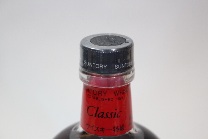 p-1933 未開栓古酒 SUNTORY WHISKY CLASSIC サントリー ウイスキー クラシック 特級 700mLの画像3