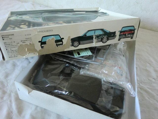 (HCO)/未開封/末組立/B2/アオシマ1/24 日産ローレル 25TWINCAM CLUB S ニュートレンド'93シリーズ/ツインカム/クラブS_画像2