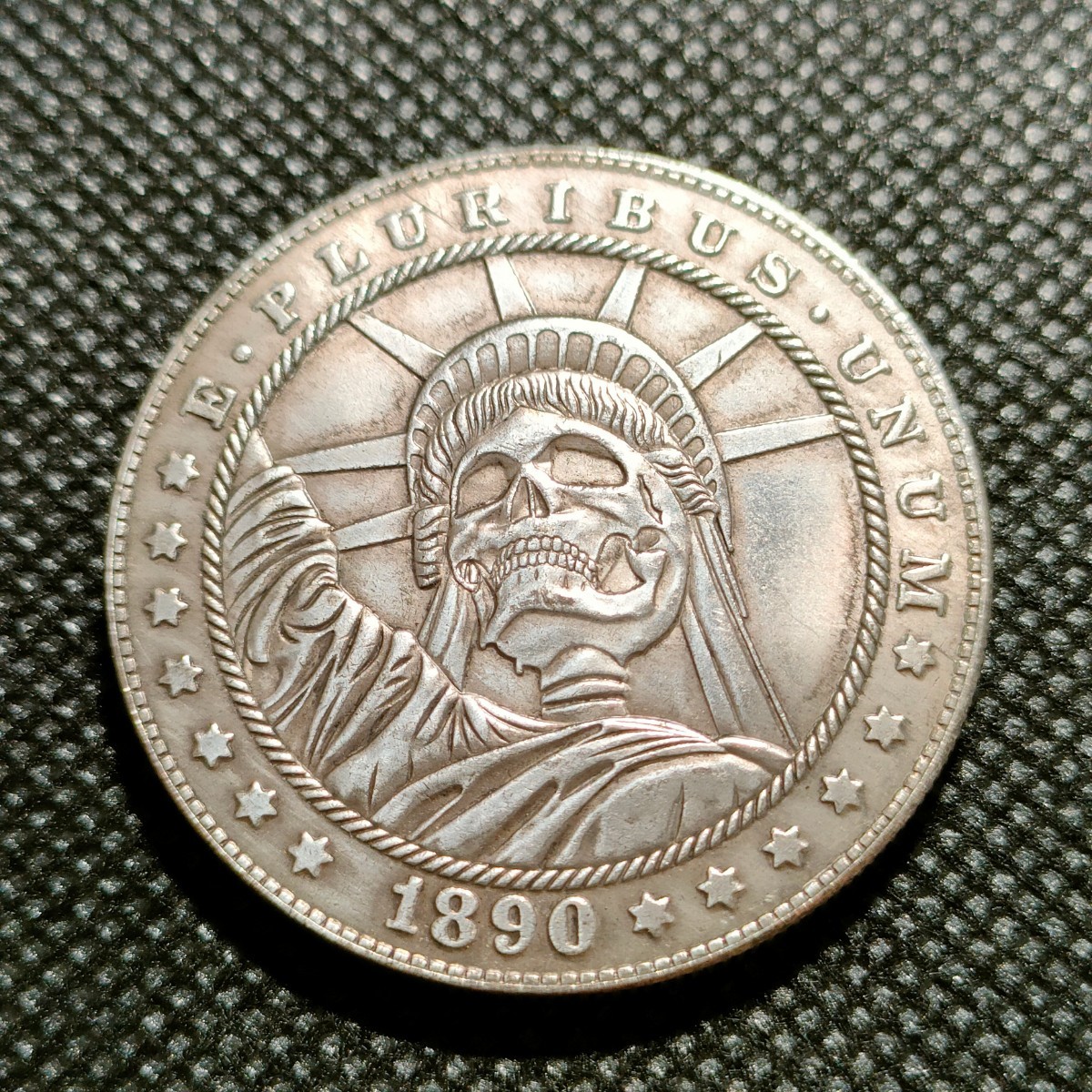 5011　アメリカ古銭　ルンペン貨幣　約38mm　イーグル　チャレンジコイン　コイン　アンティーク　ホーボー_画像1