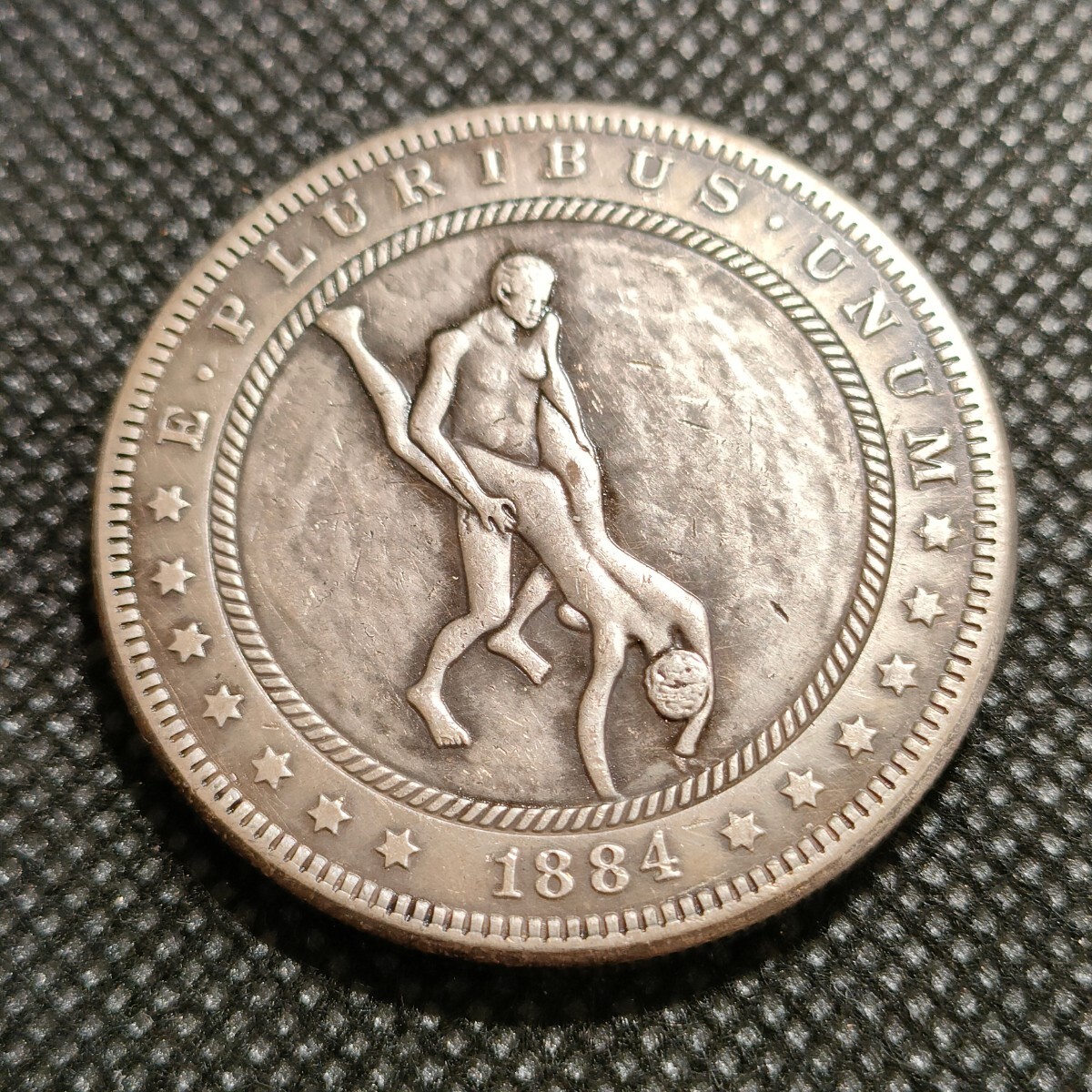 6622　アメリカ古銭　ルンペン　約38mm　イーグル　チャレンジコイン　ゴルフマーカー　コイン　アンティーク　ホーボー_画像1