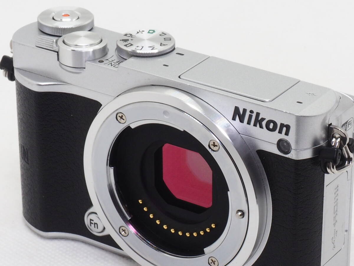 ■美品■ ニコン Nikon Nikon1 J5 ボディ シルバー 《 動作光学良好 》 #02109265の画像10