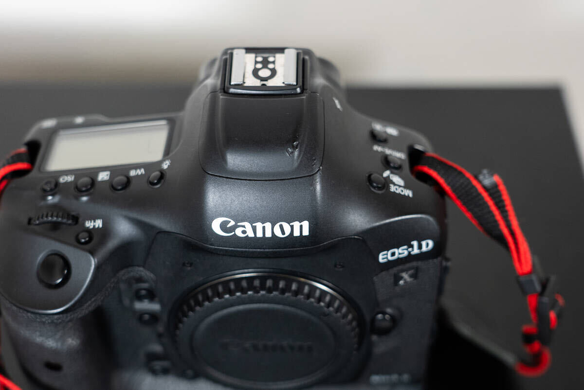 55625円 【良品】EOS-1D X Mark II ボディ バッテリー2個 - キヤノン 55625円 【良品】EOS-1D X Mark II ボディ バッテリー2個 - キヤノン