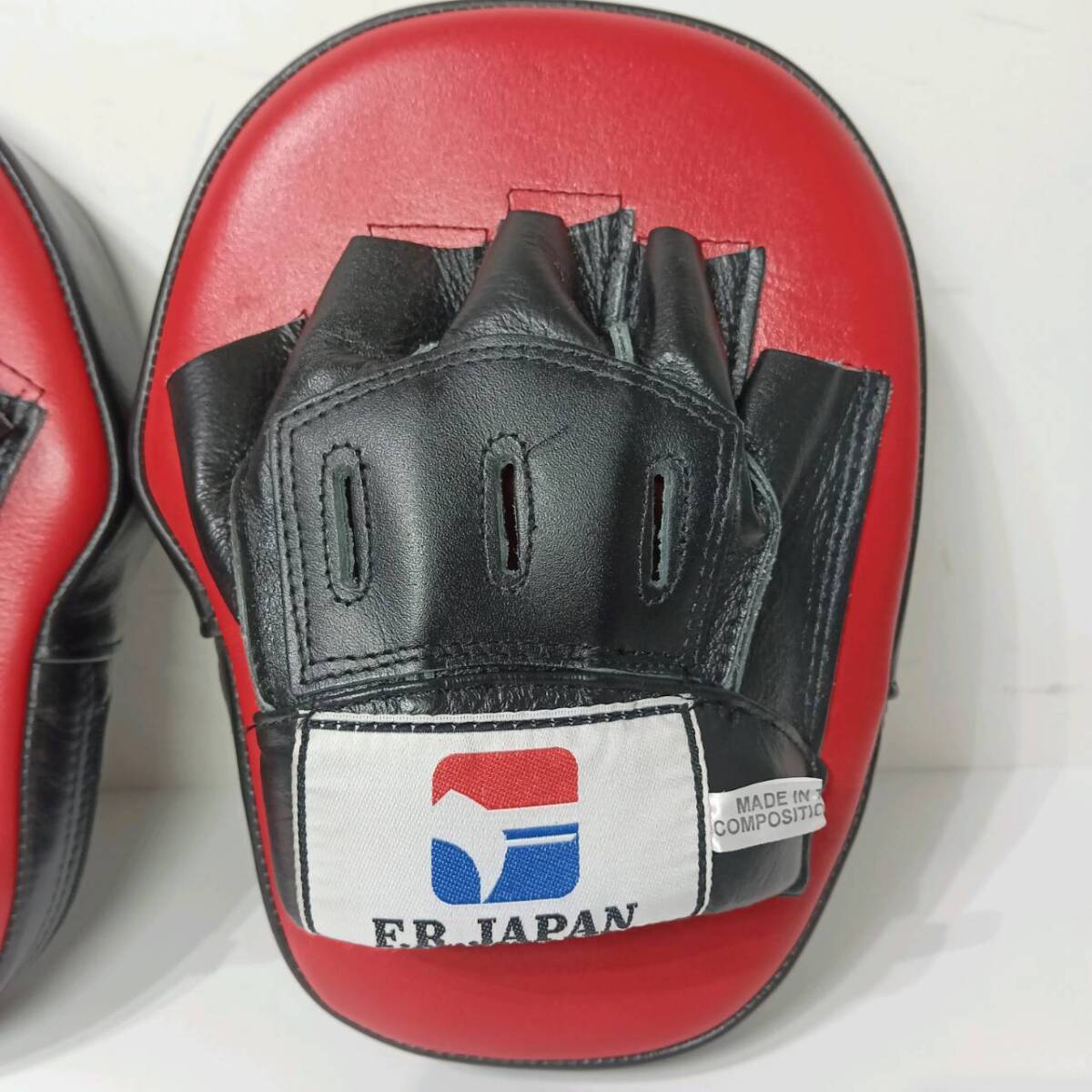 [ прекрасный товар ] борьба load F.R.JAPAN лапа боевые искусства тренировка бокс обе рука черный красный 