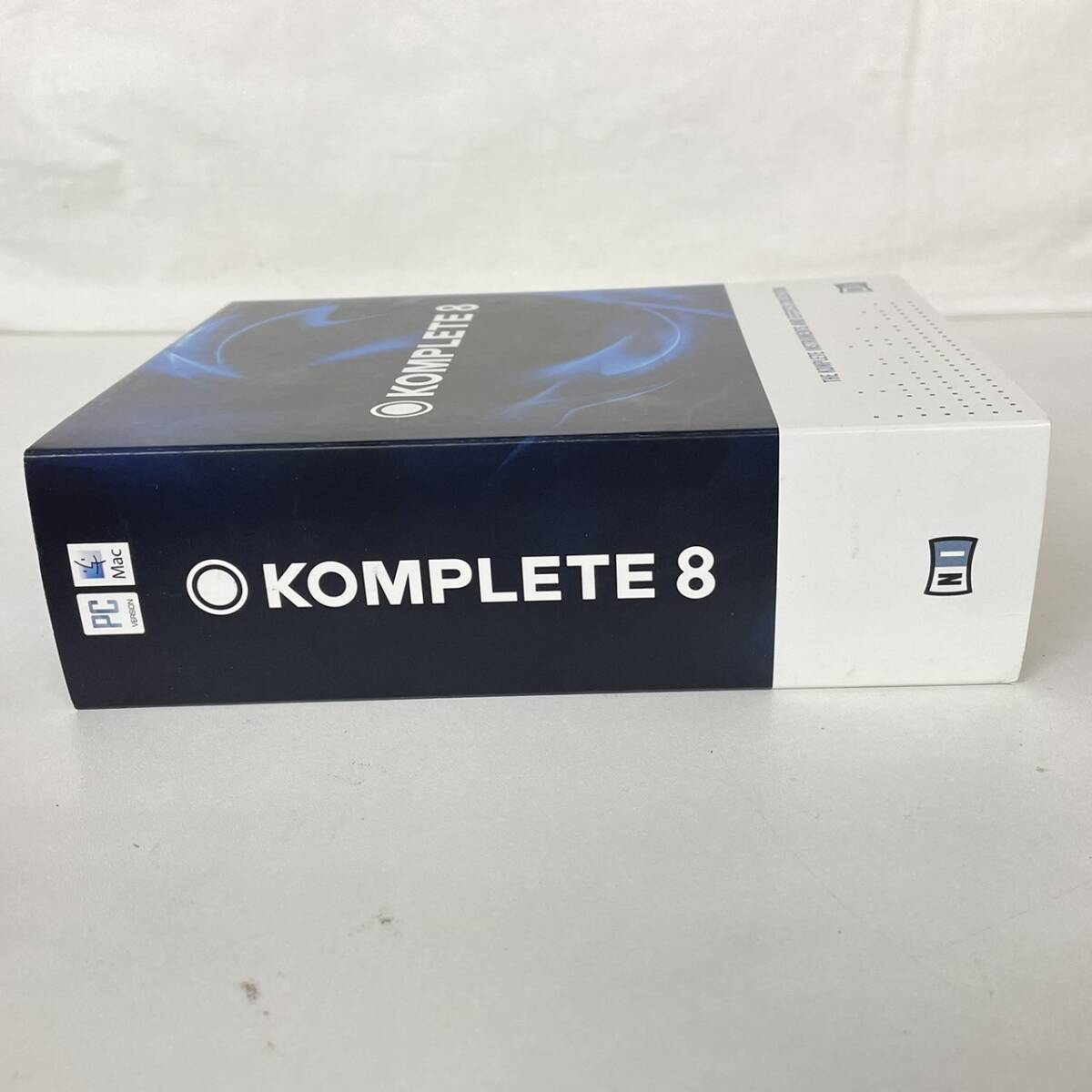 T426-K32-3766 Native Instruments KOMPLETE 8 音楽制作ソフトウェア セットアップガイド/箱付きの画像7