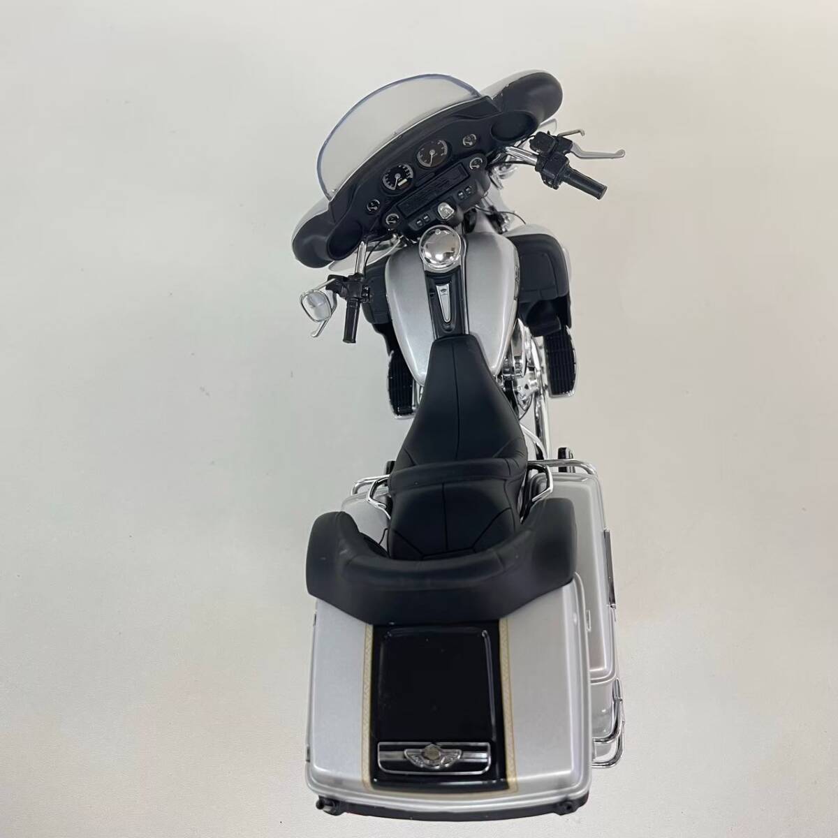 U402-K46-1122 Franklin Mint 1/10 Scale - 2003 Harley Davidson Ultra Classic Electra Glide PRECISION MO bike model 