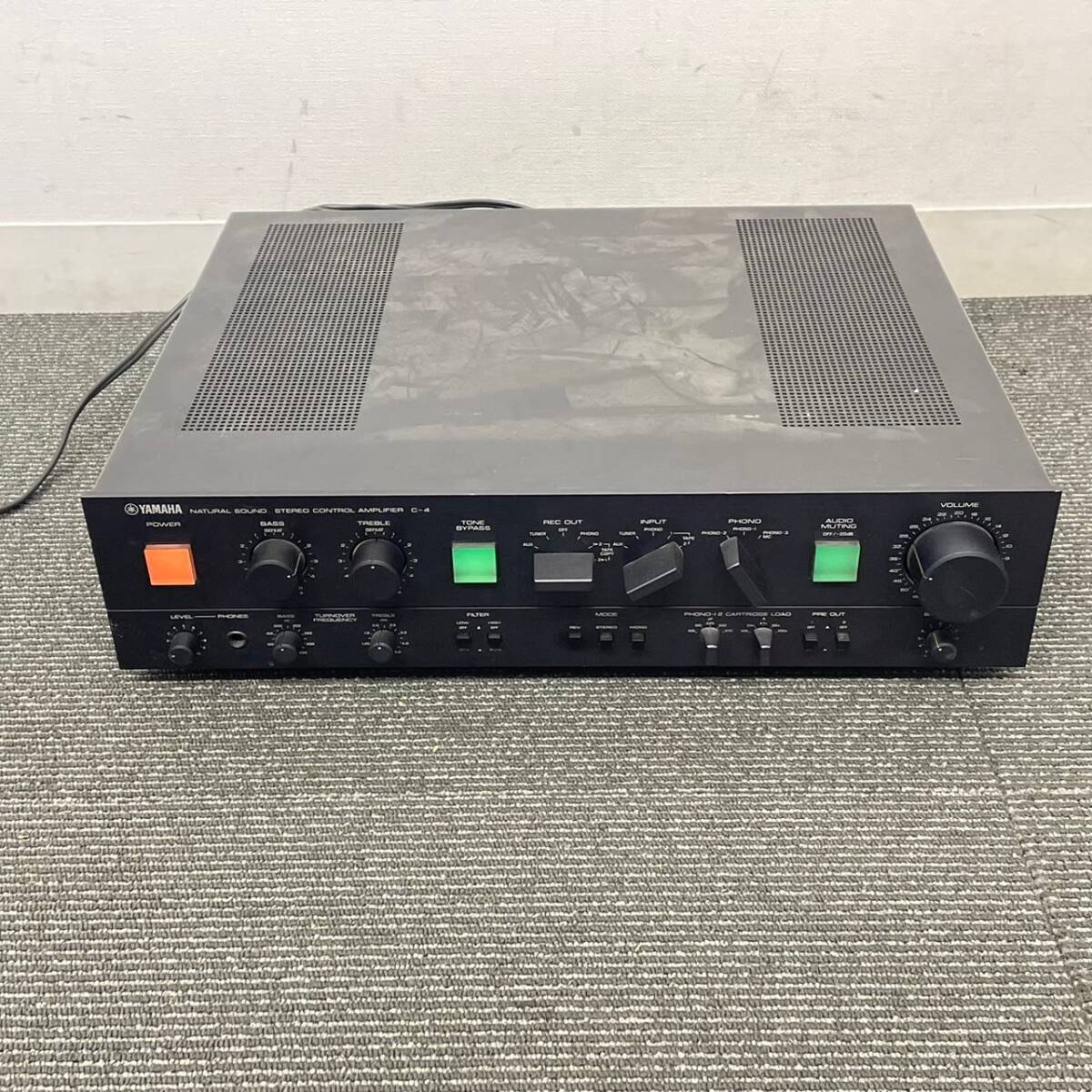 U423-K51-729 YAMAHA Natural Sound Stereo Amplifier NSシリーズ C-4 コントロールアンプ プリメインアンプ プリアンプ オーディオ 通電OKの画像1